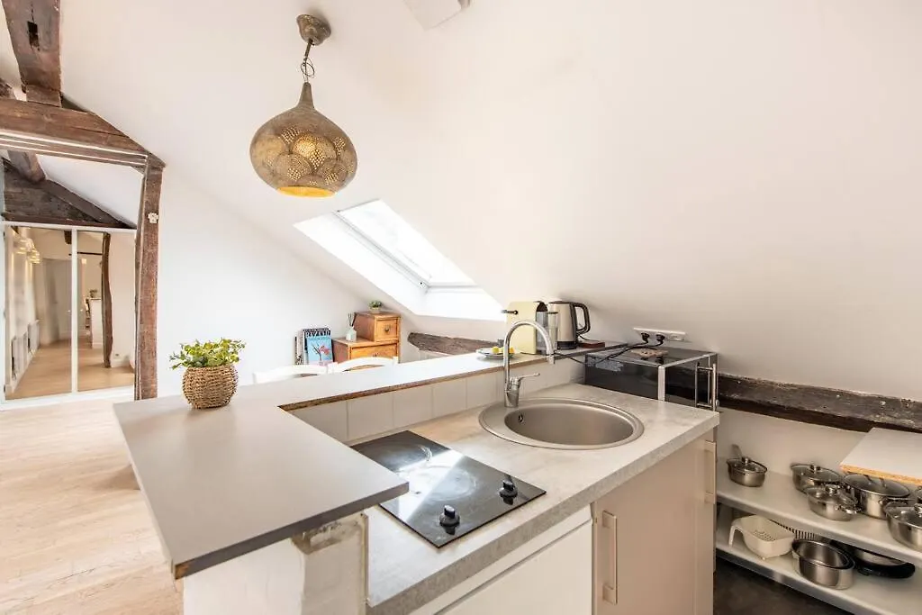 파리 Heart Of Saint-Germain Only 3 Minutes From The Amaizing Luxembourg Gardens 아파트