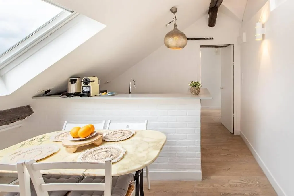 파리 Heart Of Saint-Germain Only 3 Minutes From The Amaizing Luxembourg Gardens 아파트