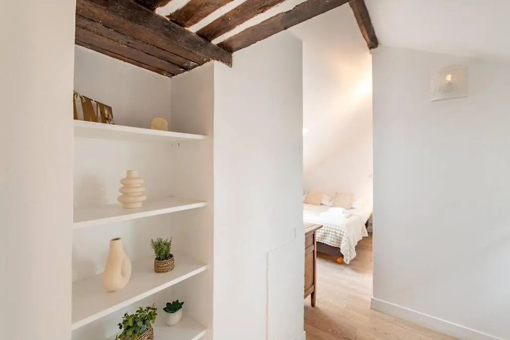 파리 Heart Of Saint-Germain Only 3 Minutes From The Amaizing Luxembourg Gardens 아파트